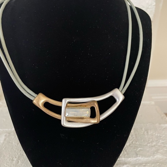 Two Tone Small Cord Pendant Necklace Grey Unique Rare - Picture 3 of 6